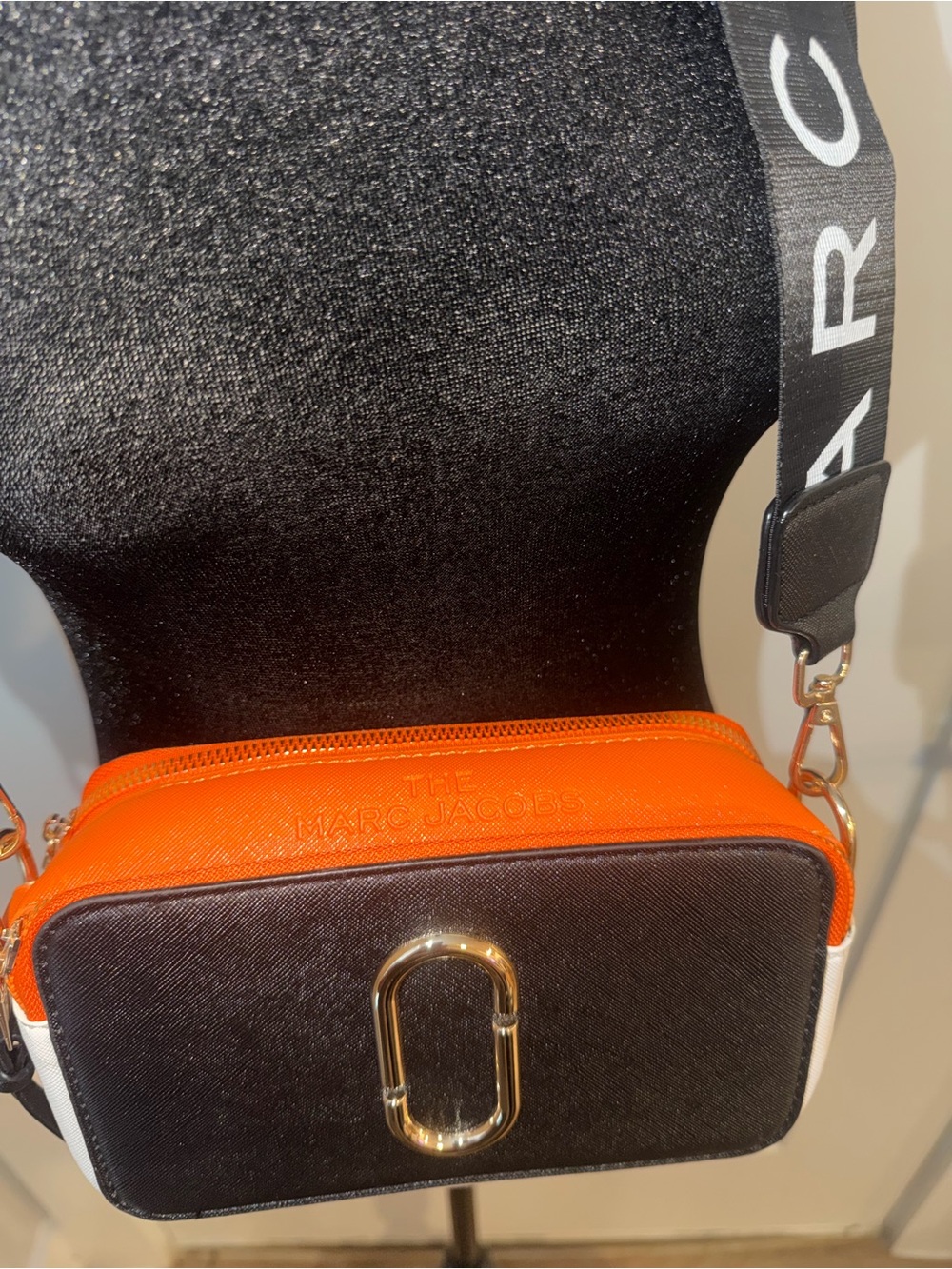 Marc Jacobs Snapshot Style Crossbody Bag – Black, Orange & White 🖤🧡